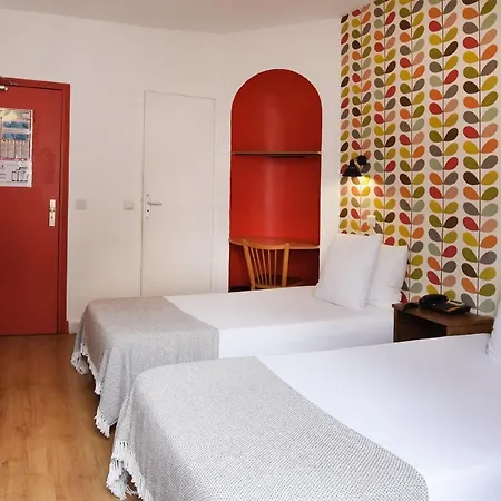 Zazie Otel 2*