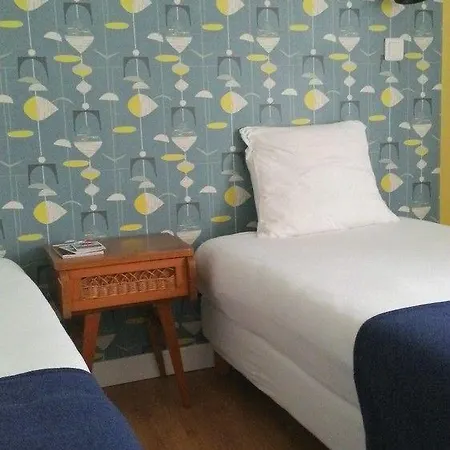 Zazie Otel 2*